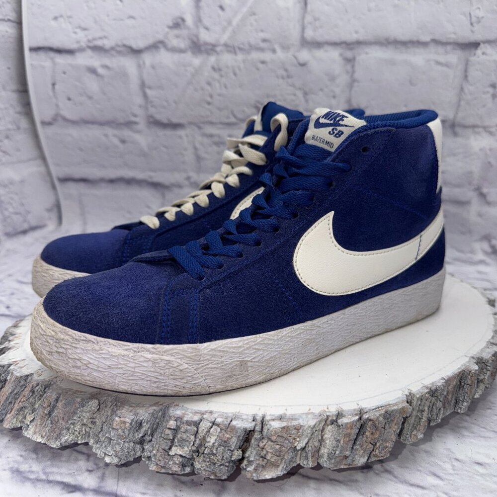 Nike SB Boys Blazer Mid Royal Blue / White Sneaker Size 6 Shoes